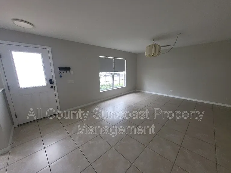 3874 Mariner Dr — Photo 9