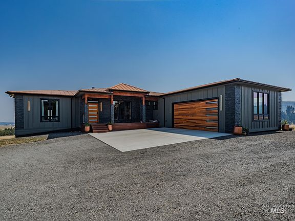 2nd image of 174 Soltman Rd
