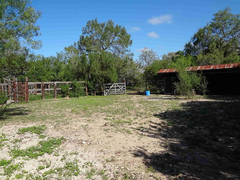 2nd image of 7030 County Road 417