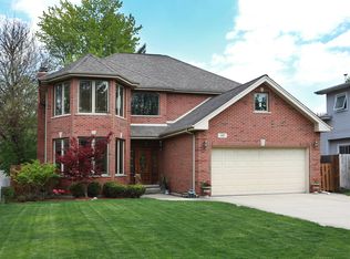 153 N Hemlock Ave, Wood Dale, IL 60191