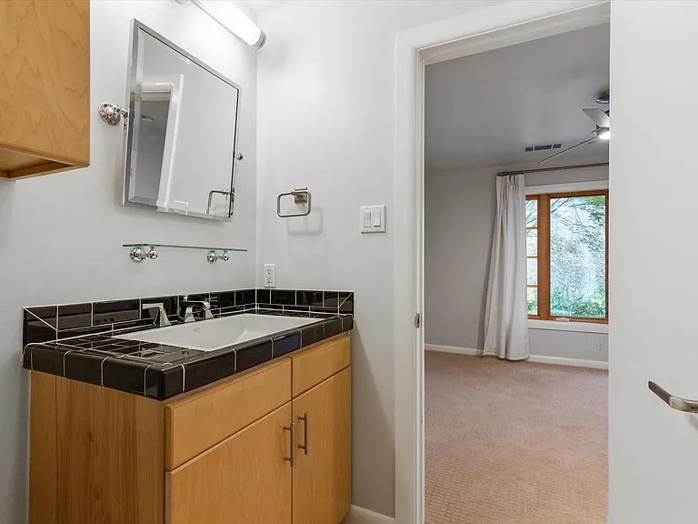 704 Arch Adams Ln — Photo 5