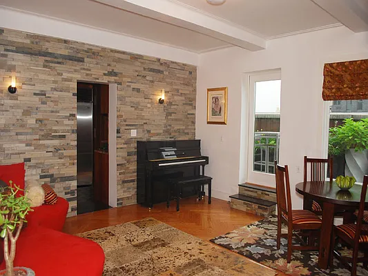 Sold by Sotheby's International Realty | media 20