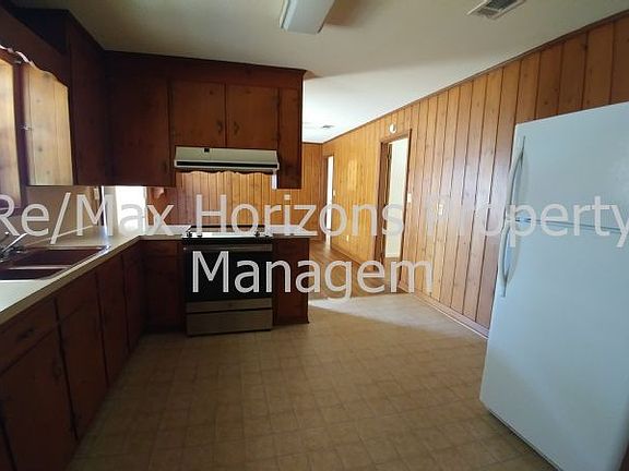3rd image of 6640 Ames Dr