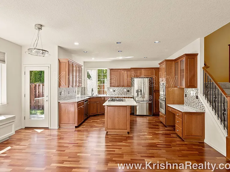 13686 NW Henninger Ln — Photo 9