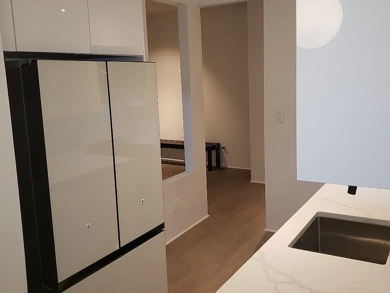 135 Van Wagenen Ave — Photo 6