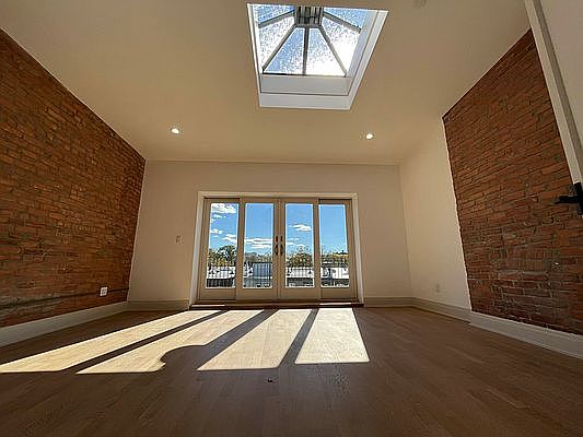 1st image of 408A Hancock St #4