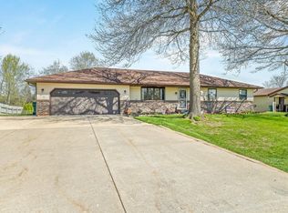 11785 Balsa Ln, Roscoe, IL 61073
