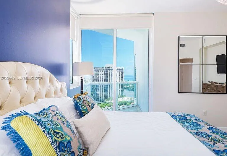 19400 Turnberry Way #Penthouse 221 — Photo 10