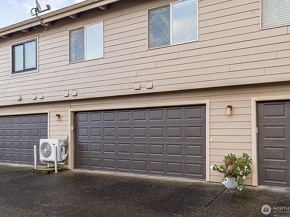 5th image of 1310 River Road #9