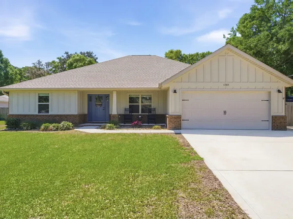 7285 Mossy Oaks Dr, Navarre, FL 32566