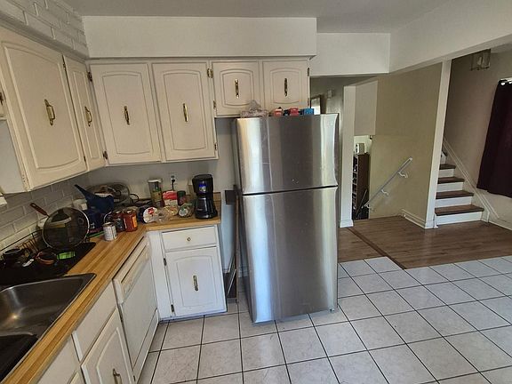 3rd image of 4662 Kingston Rd #106