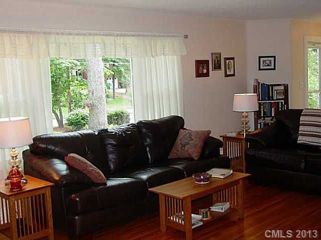 1st image of 623 Yadkin St