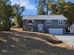 E11617 Pen Marc Ct, Baraboo, WI 53913