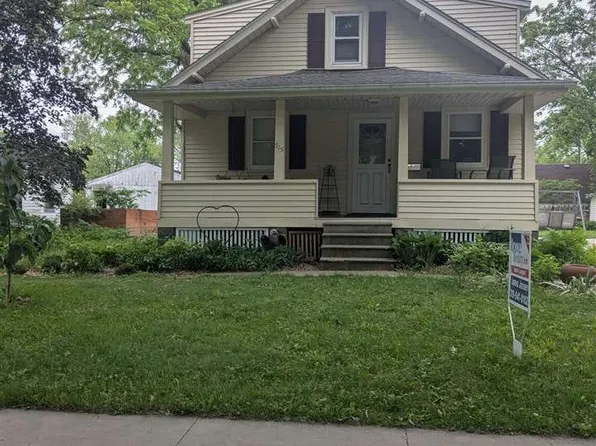 515 3rd Ave, Iowa City, IA 52245
