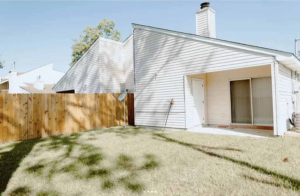 Building Photo - 62075 Airport Rd #62075