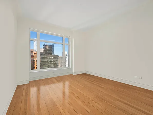 15 Central Park West 24F image 13 of 14