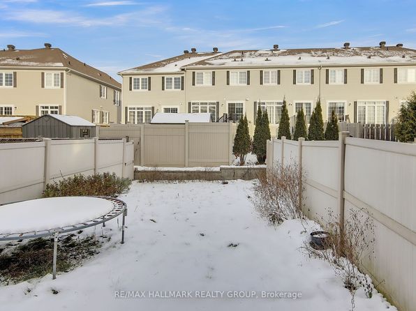 2649 Half Moon Bay, Ottawa, ON K2J 0Z6