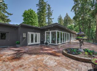 9100 Mount Rainier Dr, Vancouver, WA 98664