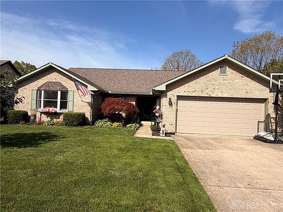 4th image of 363 Winterset Dr