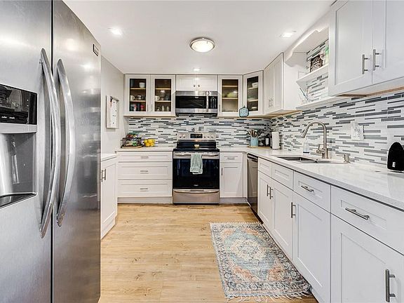 3rd image of 531 N Ocean Boulevard #705