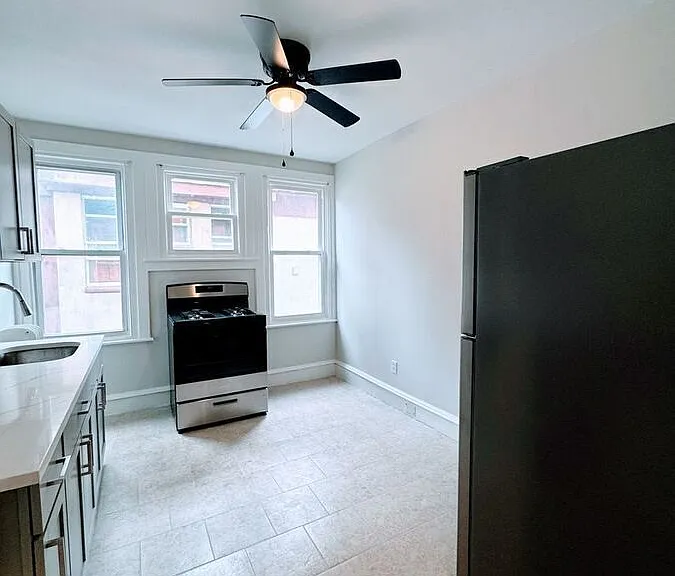 6120 W Oxford St #3 — Photo 7