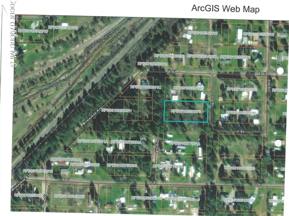 F F Nna St, Plummer, ID 83851