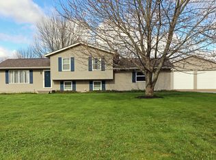 6841 Bloomfield Rd, Centerburg, OH 43011