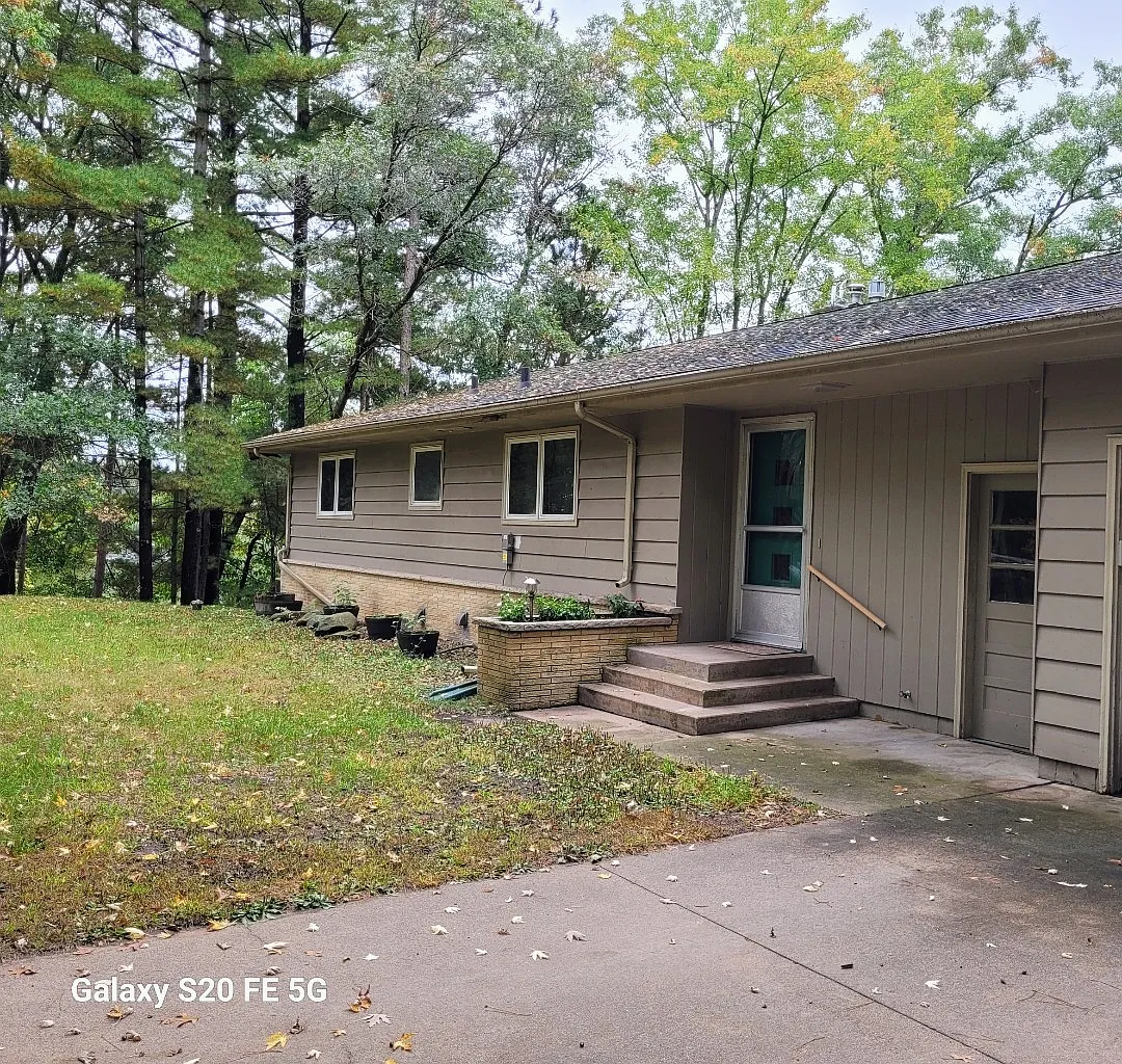 N Shore Dr, Eau Claire — Photo 2