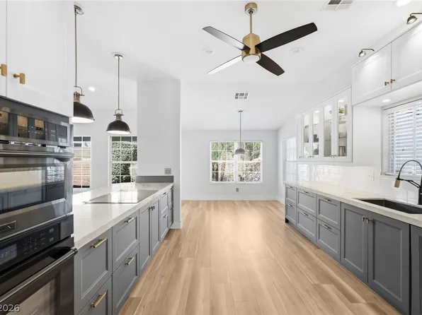 5004 Elm Grove Dr, Las Vegas, NV 89130
