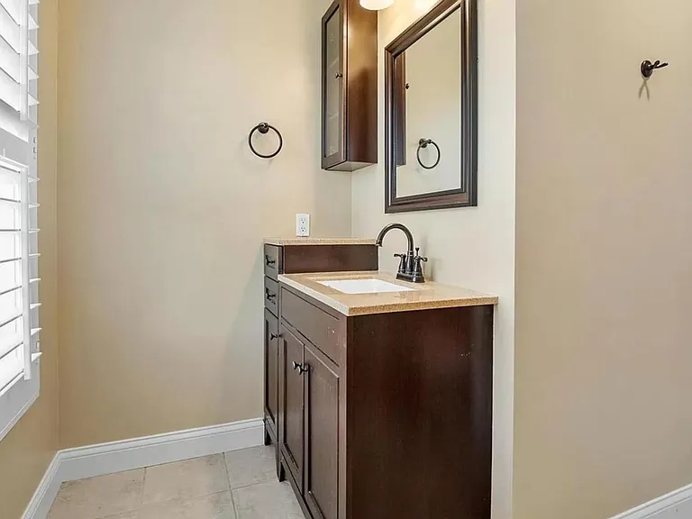 3920 Folsom Ave — Photo 22