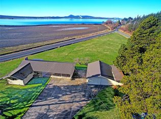 11536 Walker Rd, Mount Vernon, WA 98273