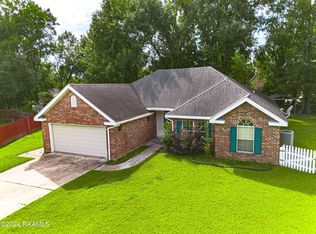 107 Nappy Cir, Lafayette, LA 70508