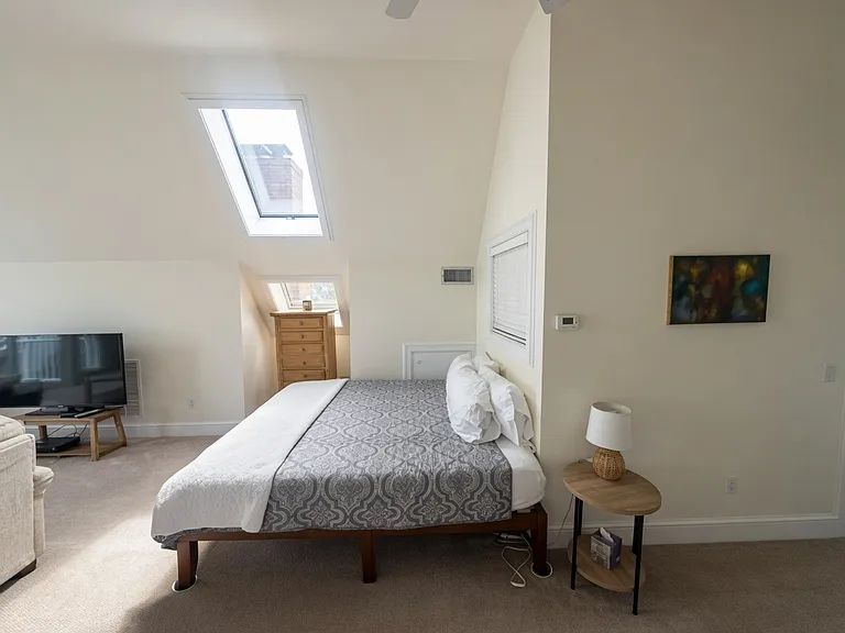 3 E Beach Dr #3 — Photo 7