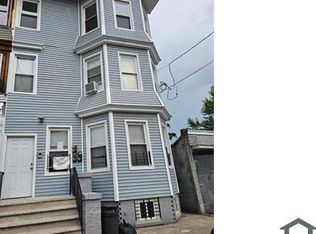 469 21st St APT 3, Irvington, NJ 07111