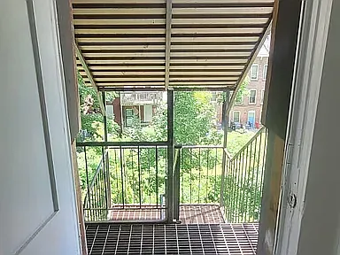 54 Johnston St #A — Photo 4