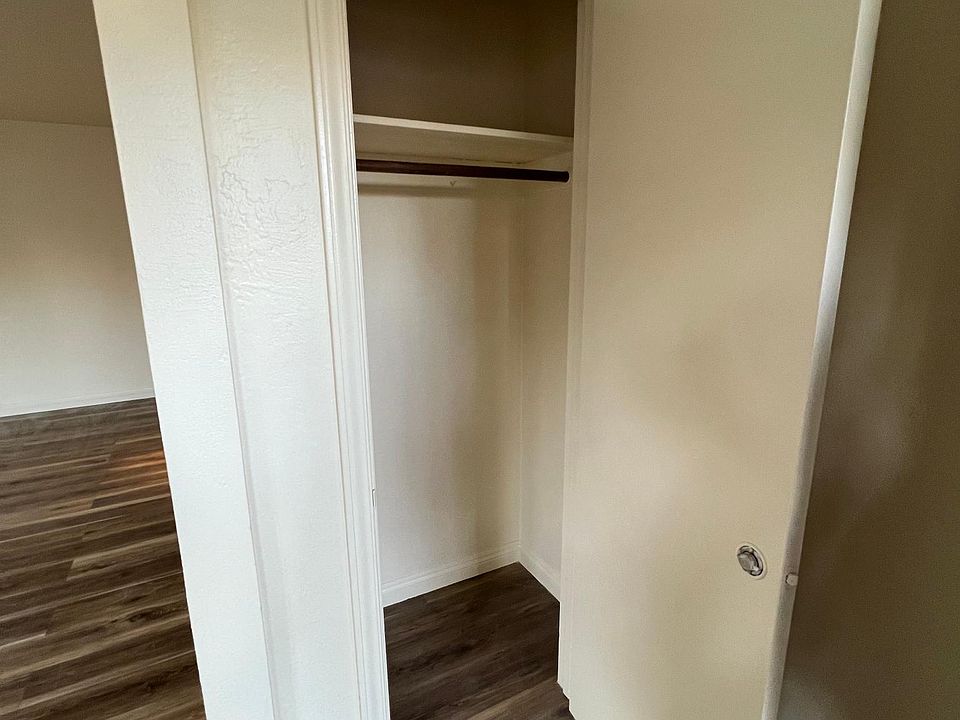 1st image of 88 Lodato Ave #88