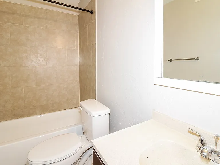1024 SW 101st St — Photo 15