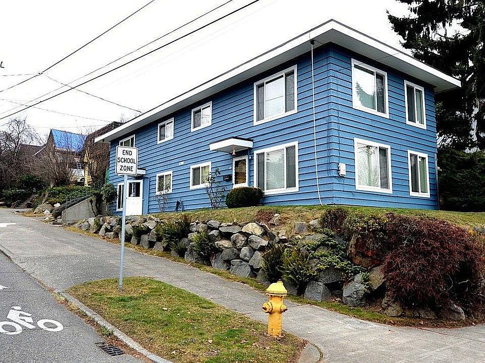 Street View - this is the top unit on the south corner of the house.