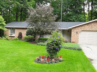 1007 Morningside Dr, Holland, MI 49423