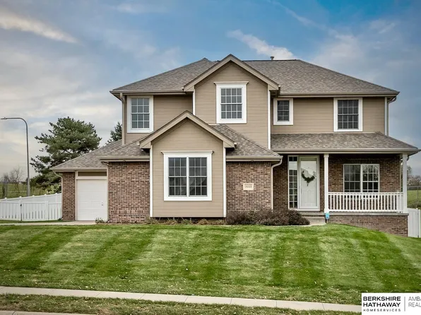 18305 Nina St, Omaha, NE 68130