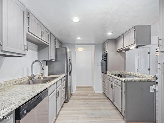 4th image of 301 N IRONWOOD --
