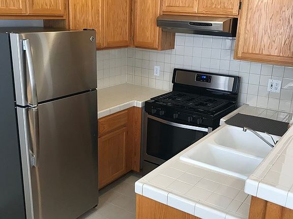 5th image of 4810 Lincoln Ave APT B
