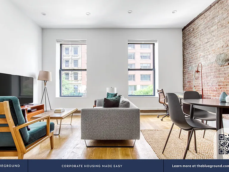 110 W 79th St #1 — Photo 4