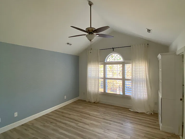 4744 Hunter Crest Ln — Photo 21