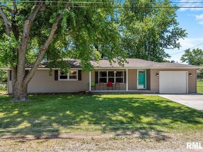1004 Madison St, Pawnee, IL, 62558