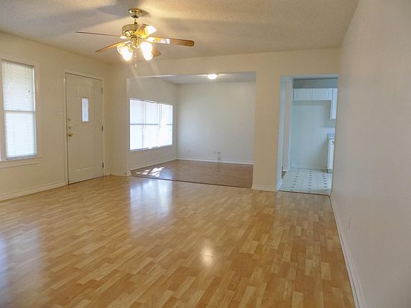 2nd image of 2720 W Harris Ave