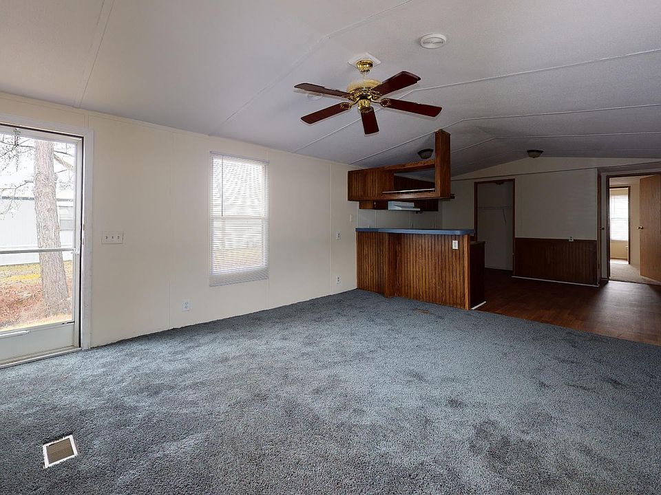 2nd image of 800 Old Whiteville Rd #59