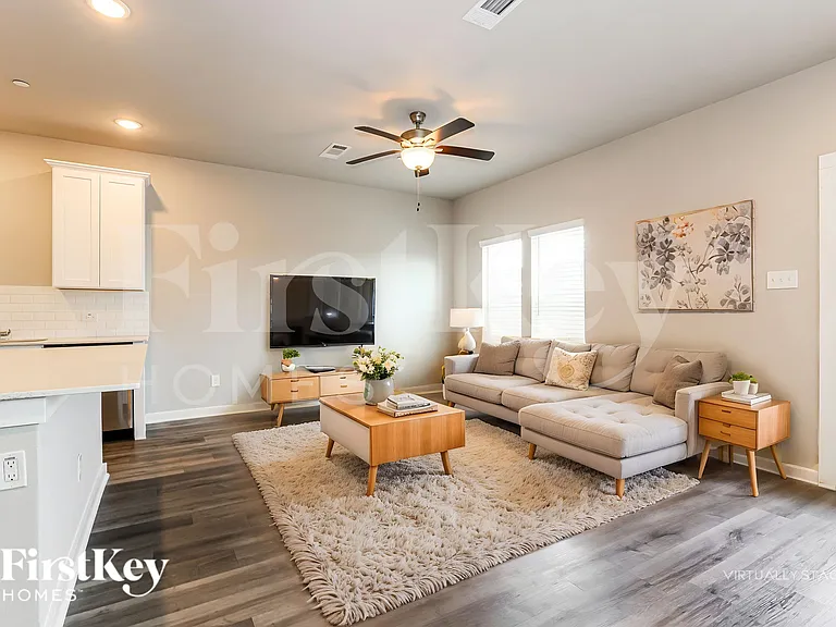 357 N Centro Cir — Photo 6