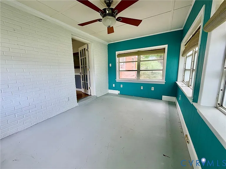 6255 Debora Dr — Photo 17