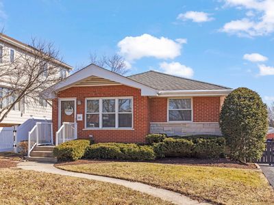 245 N Lombard Ave, Lombard, IL, 60148